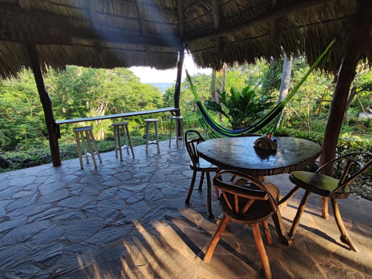 Eco-Lodge El Porvenir. Santa Cruz Exterior photo